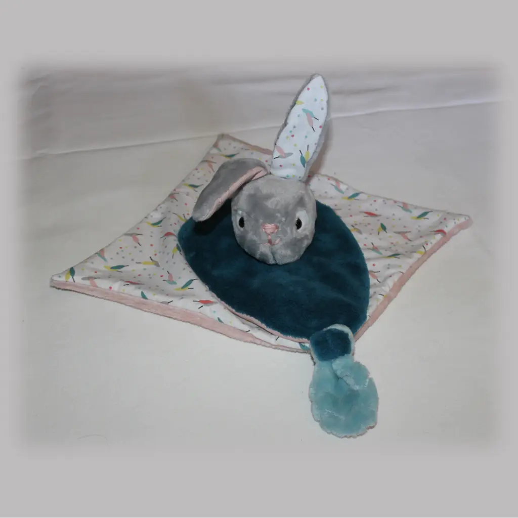 doudou enfant cadeau couture fait main lapin mignon