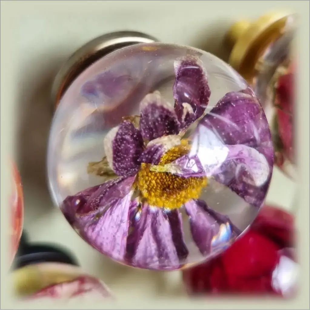 Furniture knob - Purple Daisy